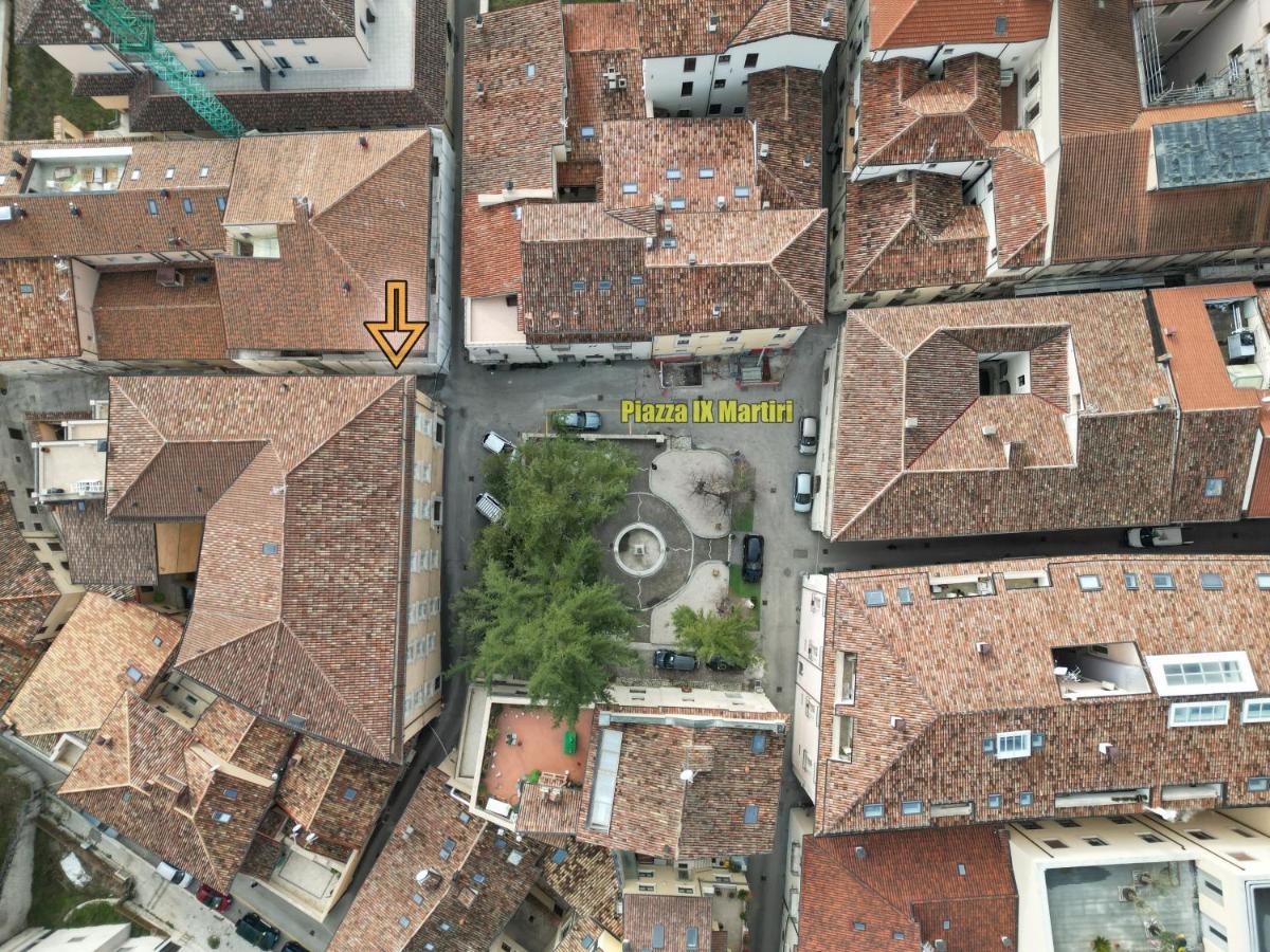 Dimora Del Sole - Intero Appartamento LʼAquila Zewnętrze zdjęcie
